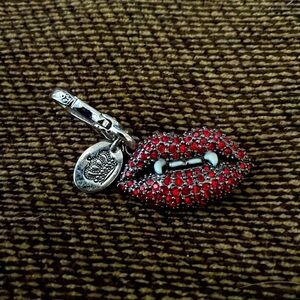 Juicy Couture Vampire Lip charm
